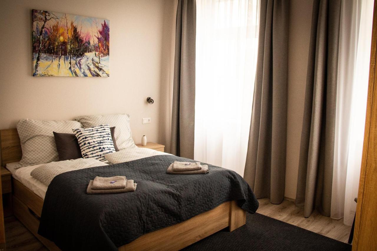 Loli Apartman Miskolc Exterior photo